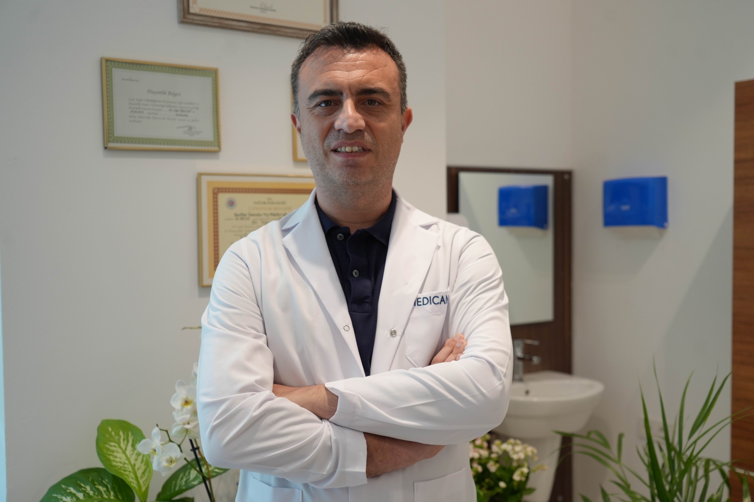 Prof. Dr. Arslan: “It is possible to visualize and treat heart vessels with coronary angiography”