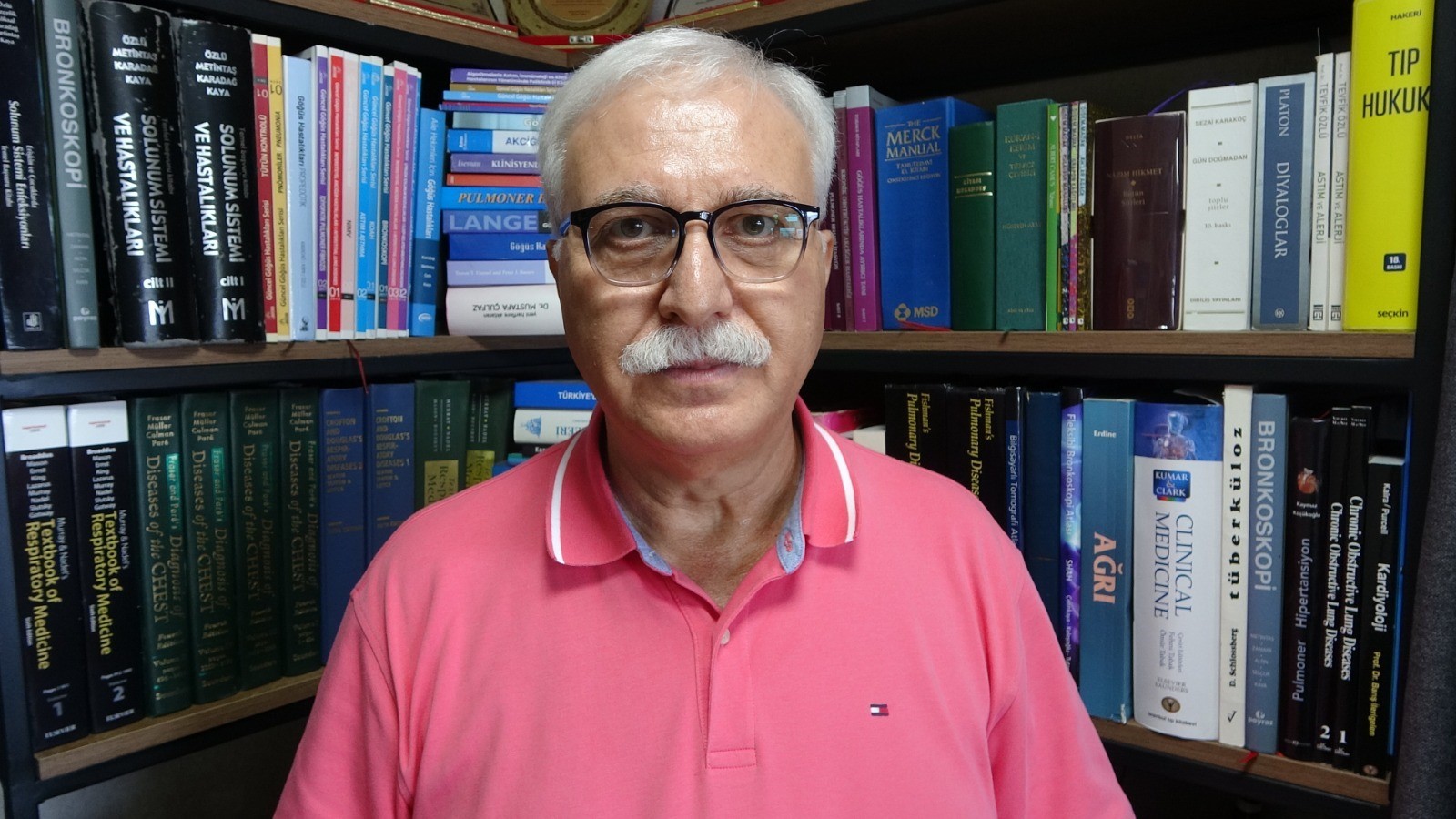 Prof. Dr. Tevfik Özlü drew attention to the danger of student buses