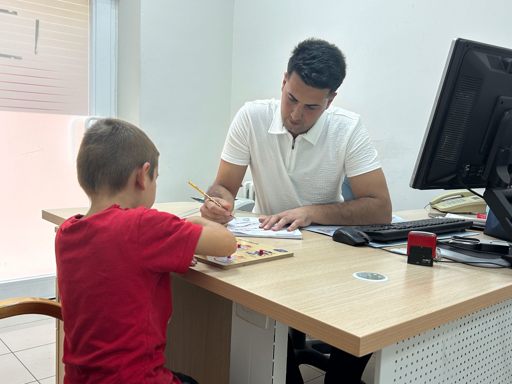 Expert's golden advice for parents of children starting school