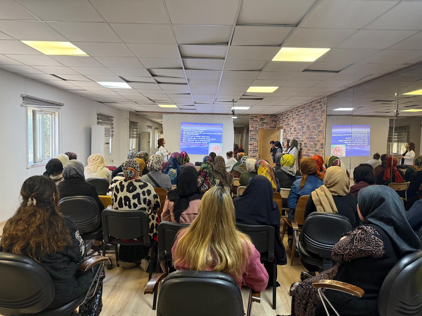 Breast and cervical cancer workshops for women ended