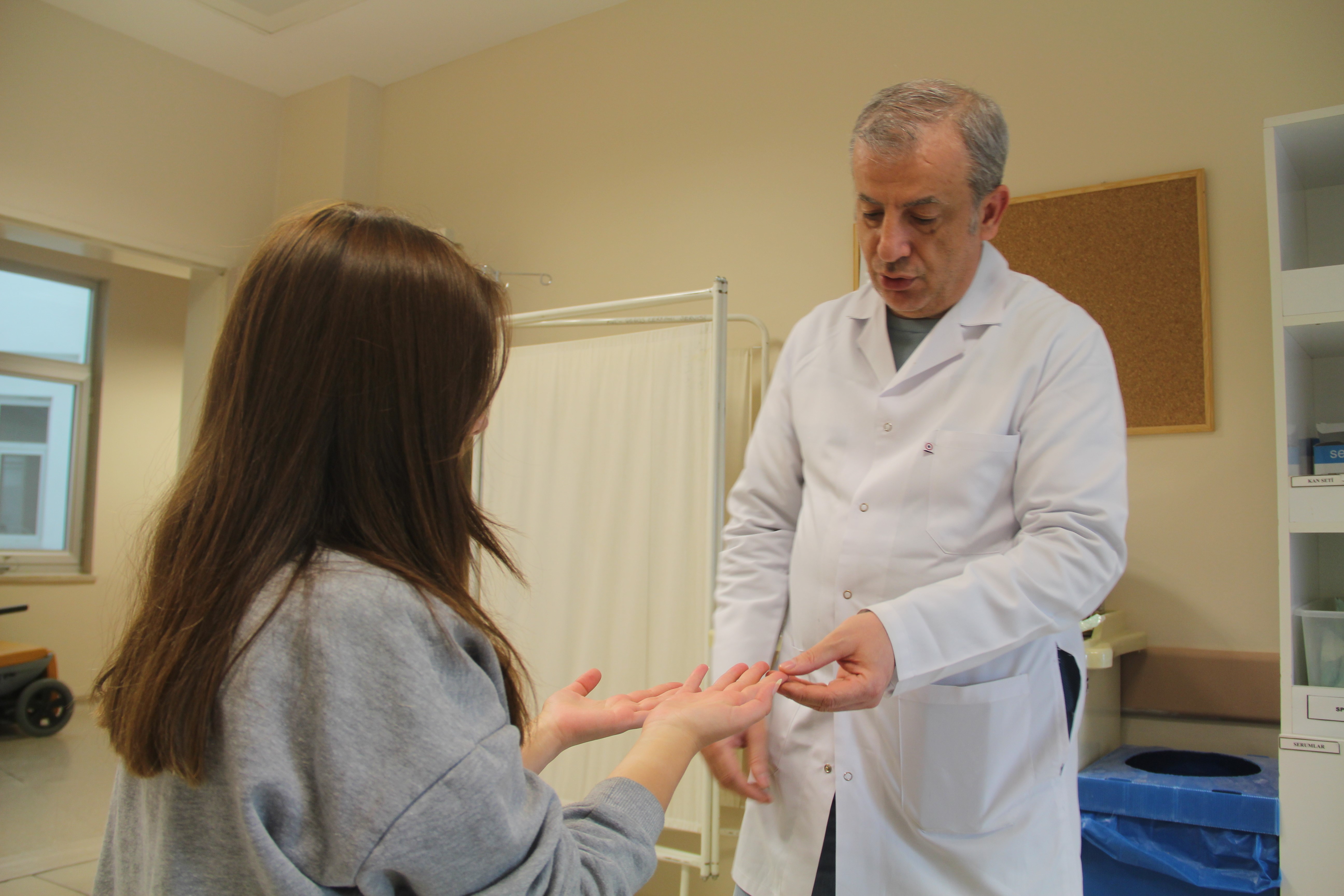 Coldness in the fingers may be a sign of a dangerous finger-loss disease