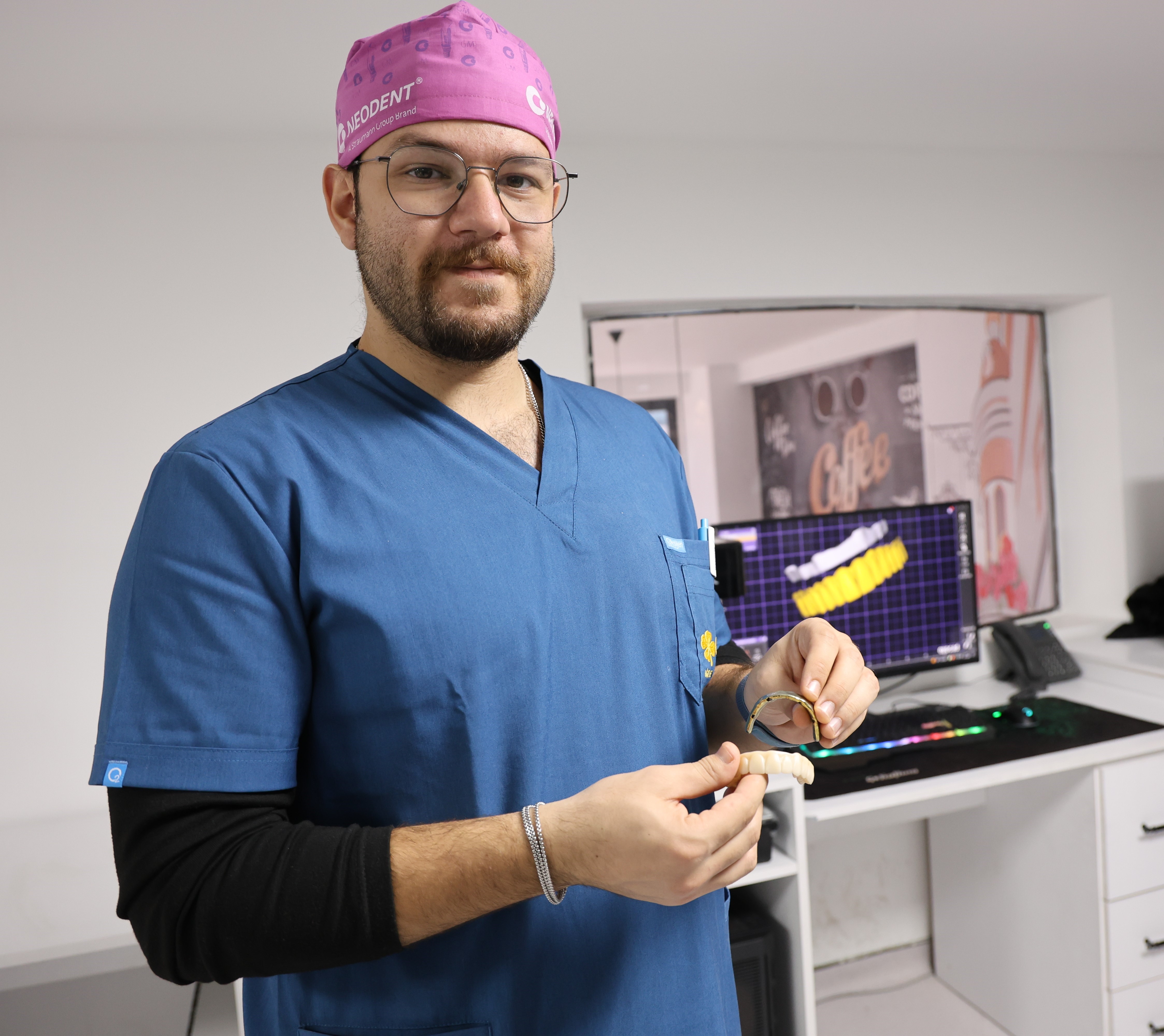 Stress hits the teeth the most, those who cannot handle stress prefer titanium blocks in dental treatments